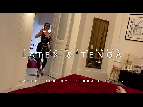 ❤️ Dada wa kambo mwenye kichwa chekundu akiwa amevalia vazi la latex alilobanwa na kaka wa kambo Pono vk
